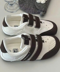 𝐆𝐢𝐚̀𝐲 𝐬𝐧𝐞𝐚𝐤𝐞𝐫 𝐛𝐚𝐬𝐢𝐜